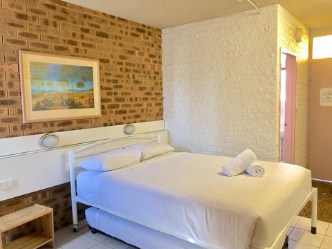 Marco Polo Motor Inn Sydney - Stays Accommodation 12