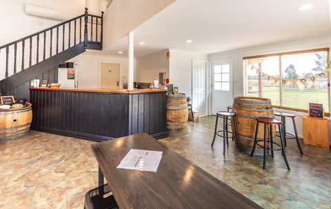 Madigan Wine Country Cottages - Stayed 25