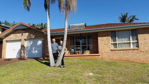 Twin Palms Holiday House At Lighthouse - Stays Accommodation 0