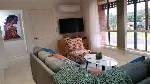 Twin Palms Holiday House At Lighthouse - Stays Accommodation 3