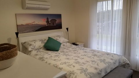 Twin Palms Holiday House At Lighthouse - Stays Accommodation 1