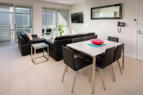 Hamilton Executive Apartments - Stays Accommodation 22