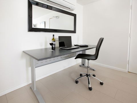 Hamilton Executive Apartments - Stays Accommodation 34