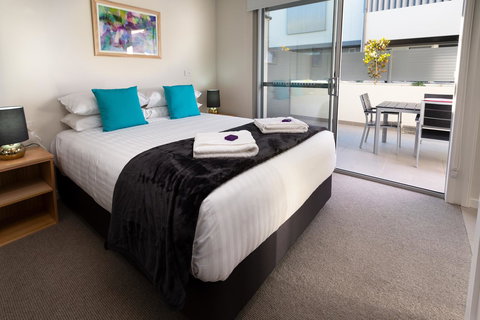 Hamilton Executive Apartments - Stays Accommodation 10