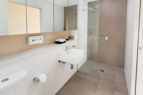 Hamilton Executive Apartments - Stays Accommodation 38