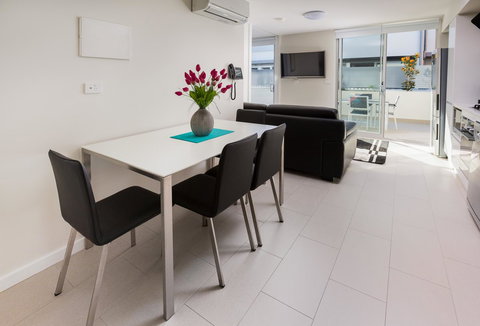 Hamilton Executive Apartments - Stays Accommodation 3