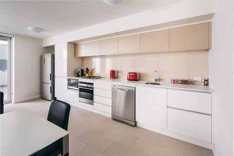 Hamilton Executive Apartments - Stays Accommodation 24