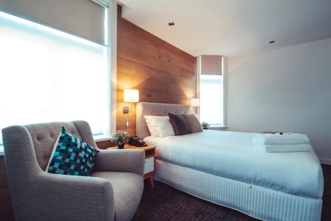 Crown Hotel Surry Hills - Stayed 12
