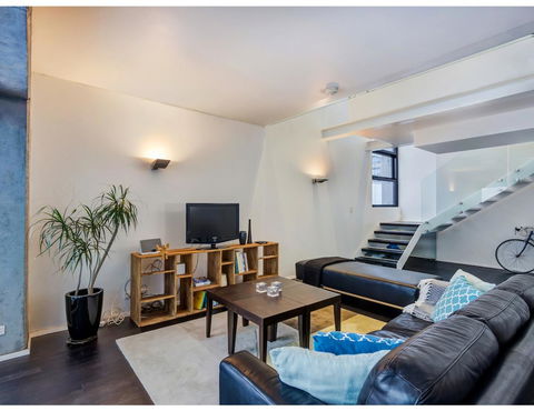 Urban Loft Close To Sydney Hot Spots - Stayed 6