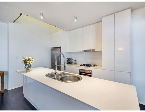 Urban Loft Close To Sydney Hot Spots - Stayed 2