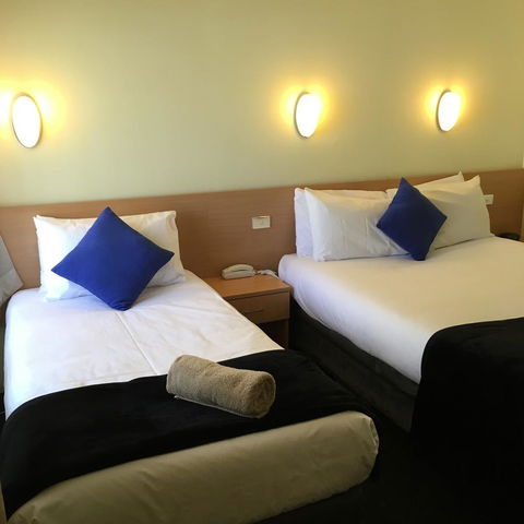 Sky Rider Motor Inn - Stayed 25