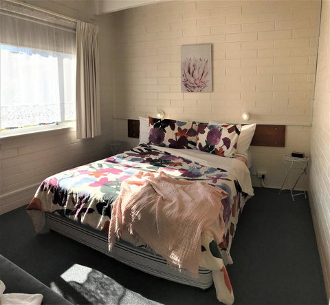 Kon Tiki Apartments - Stayed 26