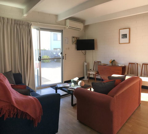 Kon Tiki Apartments - Stayed 16