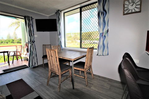 Beachfront 3, 25 Willow Street - Stayed 3