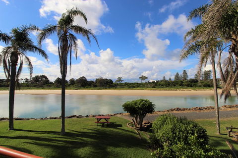 Beachfront 3, 25 Willow Street - Stayed 7