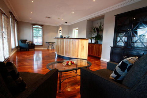 Carlyle Suites & Apartments - Stayed 1