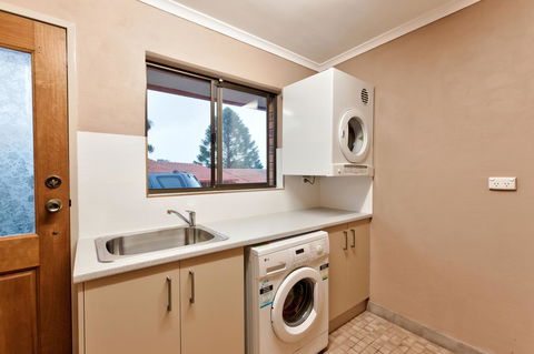 Hume Country Motor Inn - Stayed 26