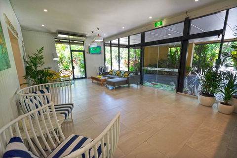 Palms City Resort - Stayed 21
