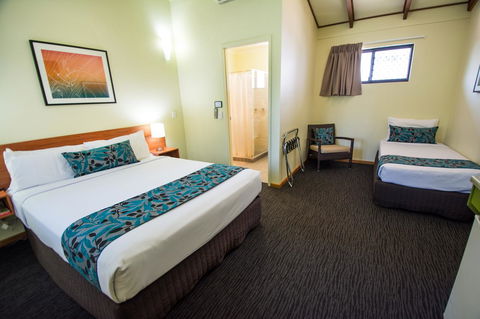 Palms City Resort - Stayed 33