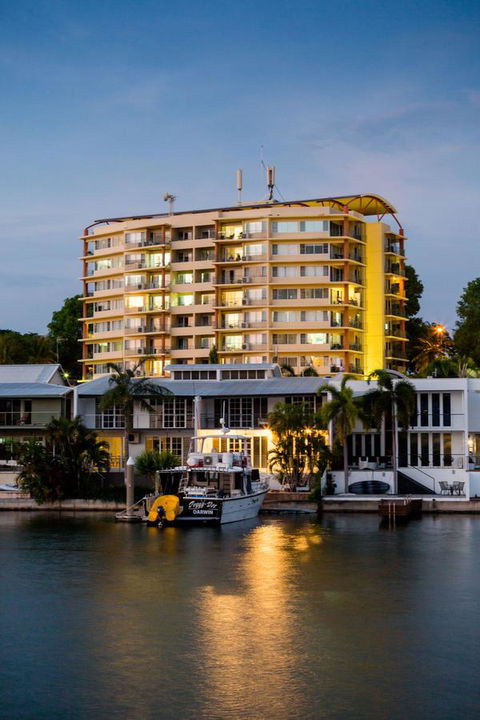 Cullen Bay Resorts - Stayed 14