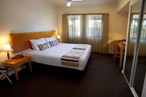 Metro Advance Apartments & Hotel - Stayed 8
