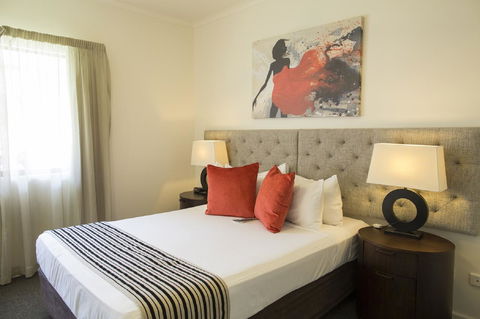 Metro Advance Apartments & Hotel - Stayed 20