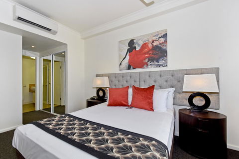 Metro Advance Apartments & Hotel - Stayed 13