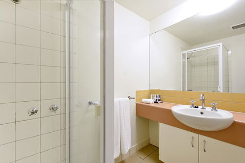 Metro Advance Apartments & Hotel - Stayed 10