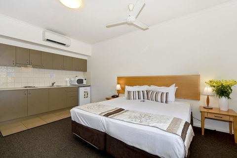 Metro Advance Apartments & Hotel - Stayed 15