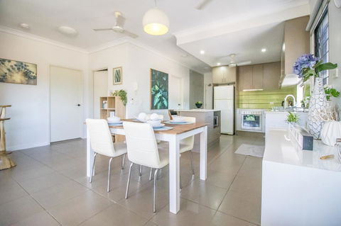 ZEN QUEST - The NOMADS PAD Near Nightcliff Markets & Sunset Foreshore - Stayed 13