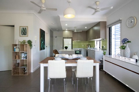 ZEN QUEST - The NOMADS PAD Near Nightcliff Markets & Sunset Foreshore - Stayed 28
