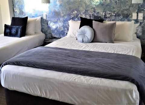 Arafura Blue - Stayed 15