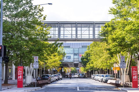 Highgate Executive Apartment City Walk Canberra - Stayed 36