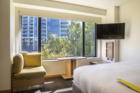 Crowne Plaza Canberra, An IHG Hotel - Stayed 14