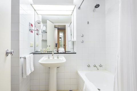 Crowne Plaza Canberra, An IHG Hotel - Stayed 26