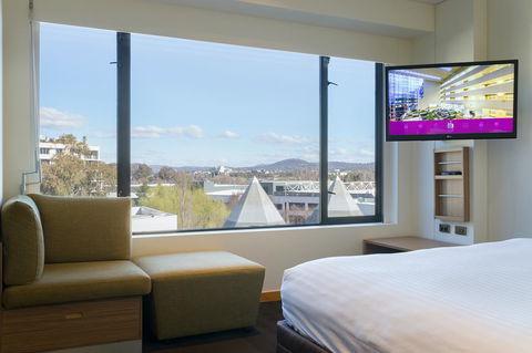 Crowne Plaza Canberra, An IHG Hotel - Stayed 19