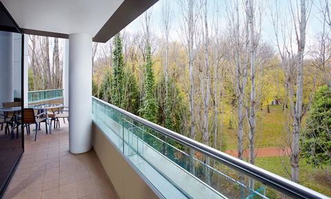 Crowne Plaza Canberra, An IHG Hotel - Stayed 12