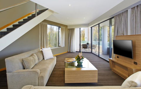 Crowne Plaza Canberra, An IHG Hotel - Stayed 38