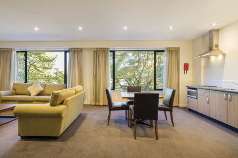 Crowne Plaza Canberra, An IHG Hotel - Stayed 35