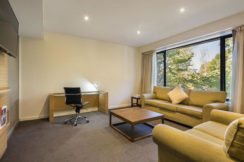 Crowne Plaza Canberra, An IHG Hotel - Stayed 37
