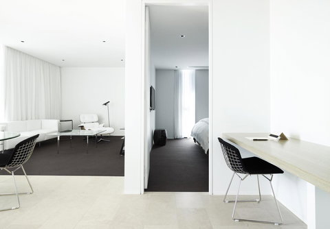 Burbury Hotel - Stayed 24