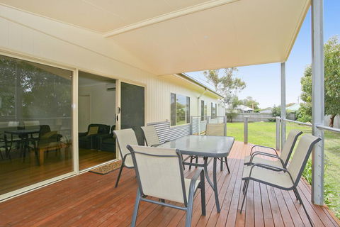 Boston Beach House 46 - Stays Accommodation 2