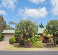 Bottlebrush - Stays Accommodation
