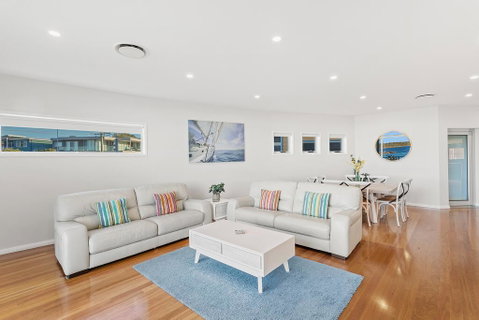 Boulder Bay Rd 2/2 - Fingal Bay - Stayed 2