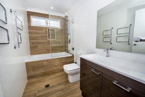 Boulder Bay Rd, Unit 1/19 - Stayed 0