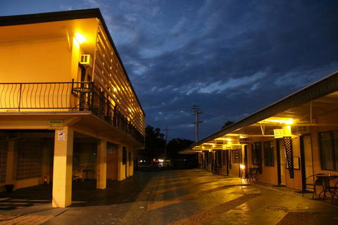 Bourbong St Motel - Stayed 1