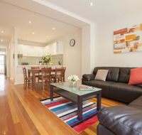 Boutique Stays - Melrose Terrace Townhouse in North Melbourne - Stayed