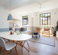Boutique Sunlit Studio with Designer Furnishings - Stayed