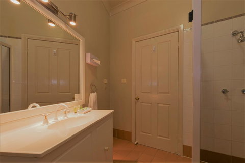 Bowen Inn Motel - Stayed 1