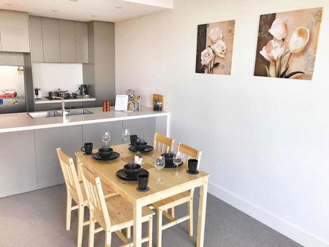 Brand New 2 Bed Apartment With Absolute Park View - Stayed 2